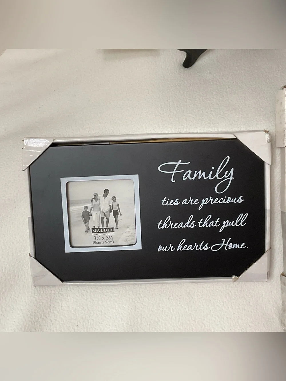 LOT/3 NIB FAMILY THEMED PHOTO FRAMES AND WALL PLAQUE